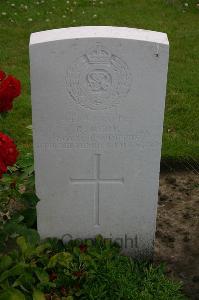 Dozinghem Military Cemetery - Kerr, Robert