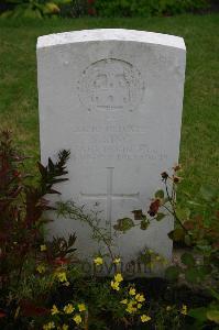 Dozinghem Military Cemetery - King, Sidney