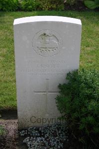 Dozinghem Military Cemetery - Knott, J