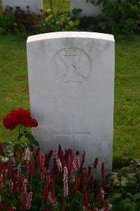 Dozinghem Military Cemetery - Knowles, E