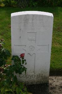 Dozinghem Military Cemetery - Knowles, Wilfrid