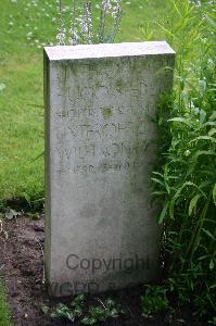 Dozinghem Military Cemetery - Konradi, Wilhelm