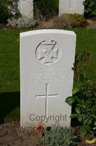 Dozinghem Military Cemetery - Lambert, Allan