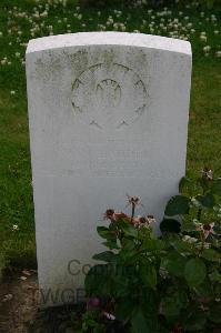 Dozinghem Military Cemetery - Lauder, William Norman