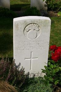 Dozinghem Military Cemetery - Lawlor, John