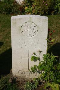 Dozinghem Military Cemetery - Lawson, W