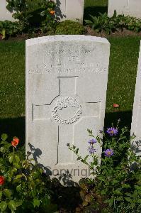 Dozinghem Military Cemetery - Lee, Roland