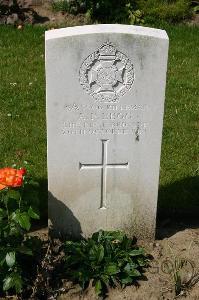 Dozinghem Military Cemetery - Legg, A F