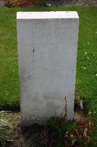 Dozinghem Military Cemetery - Leitl, Josef