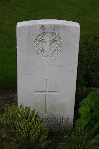 Dozinghem Military Cemetery - Leslie, G A