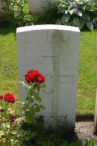 Dozinghem Military Cemetery - Leslie, William