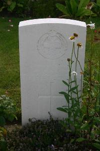 Dozinghem Military Cemetery - Lewis, A J