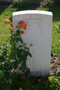 Dozinghem Military Cemetery - Limbert, John Albert