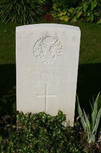 Dozinghem Military Cemetery - Little, James Ellison