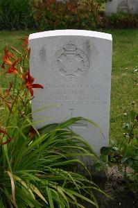 Dozinghem Military Cemetery - Lock, J