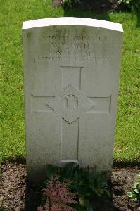 Dozinghem Military Cemetery - Lonie, William