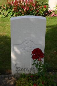 Dozinghem Military Cemetery - Lynch, G