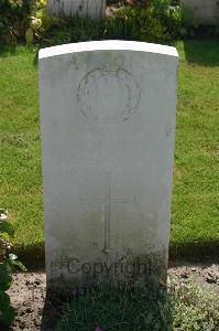 Dozinghem Military Cemetery - Lyons, Richard Augustus