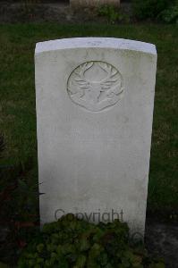 Dozinghem Military Cemetery - MacLennan, Donald