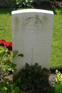 Dozinghem Military Cemetery - Marchbank, Robert Bruce