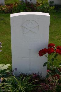 Dozinghem Military Cemetery - Markillie, A