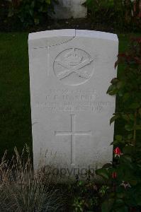 Dozinghem Military Cemetery - Marples, C E