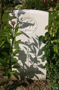 Dozinghem Military Cemetery - Marshall, A E