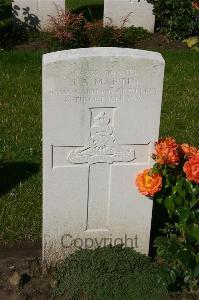 Dozinghem Military Cemetery - Martin, J A