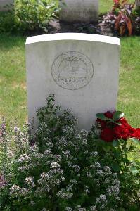 Dozinghem Military Cemetery - Mash, F