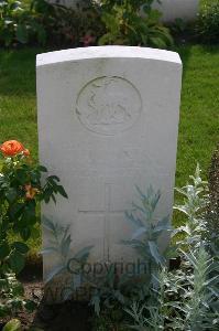 Dozinghem Military Cemetery - Mason, Hubert Harry Leslie