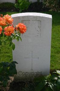 Dozinghem Military Cemetery - Mayo, F