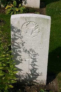 Dozinghem Military Cemetery - McBeath, C