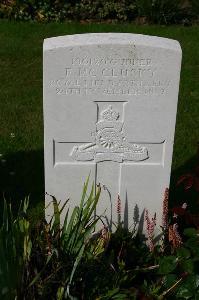 Dozinghem Military Cemetery - McClusky, Felix