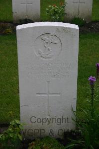 Dozinghem Military Cemetery - McGaw, Robert