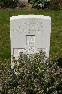 Dozinghem Military Cemetery - McLaughlan, P