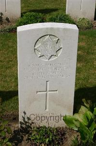 Dozinghem Military Cemetery - McMullen, William Arthur