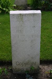 Dozinghem Military Cemetery - Meyer, Rudolf