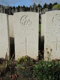 Corbie Communal Cemetery - King, Frank