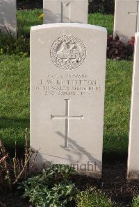 Wytschaete Military Cemetery - Brittleton, J W