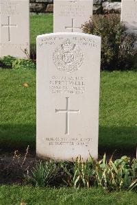 Wytschaete Military Cemetery - Fretwell, F