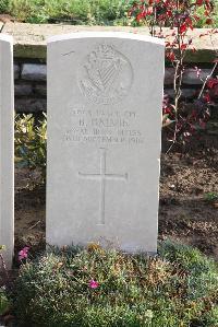 Wytschaete Military Cemetery - Galvin, B