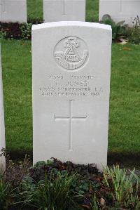 Wytschaete Military Cemetery - Jones, T