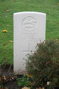 Wytschaete Military Cemetery - Kayes, J