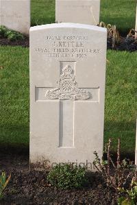 Wytschaete Military Cemetery - Kettle, J