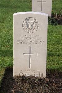 Wytschaete Military Cemetery - Knowles, John Forbes