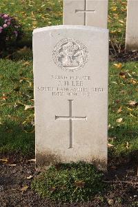 Wytschaete Military Cemetery - Lee, J H