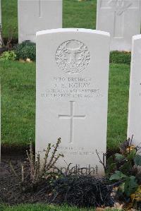 Wytschaete Military Cemetery - McKay, James Etak