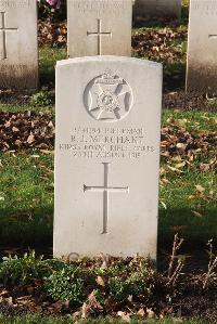 Wytschaete Military Cemetery - Merchant, R J