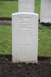 Wytschaete Military Cemetery - Needham, E