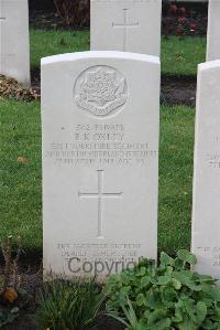 Wytschaete Military Cemetery - Oxley, Robert Knowles